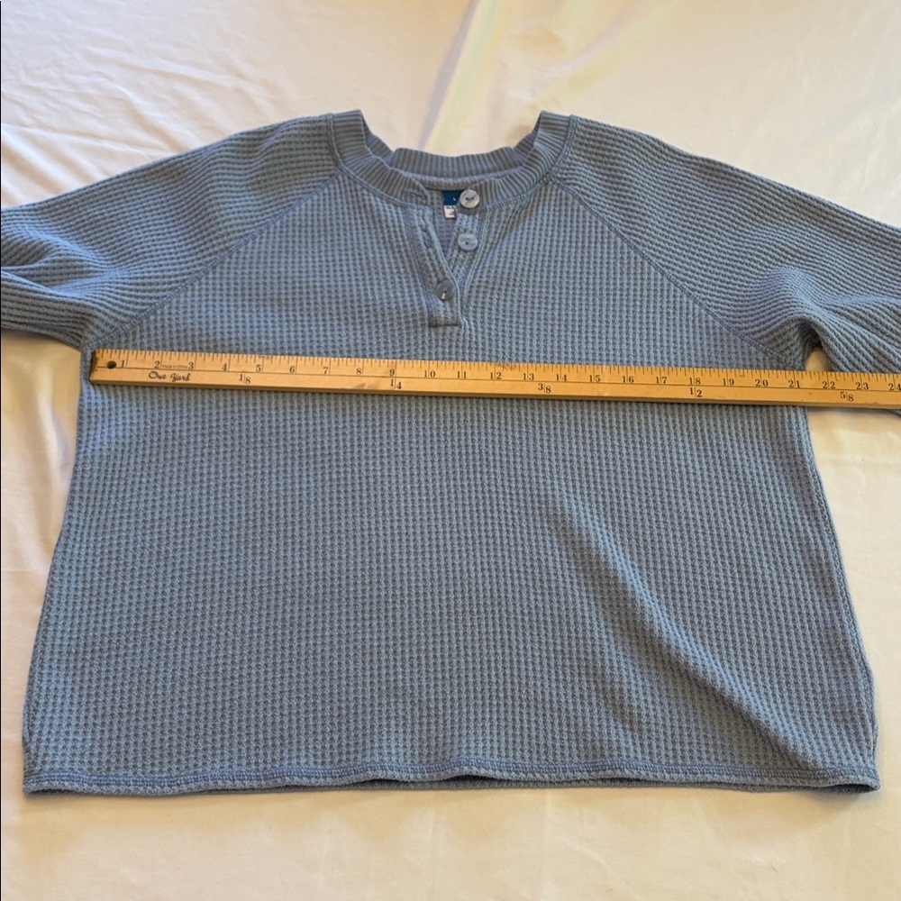 Old Navy Blue Waffle Henley Top - Picture 6 of 7